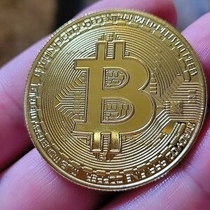 🪙 [2x] 24k Gold Plated Bitcoin Round 2pcs. ☆♧